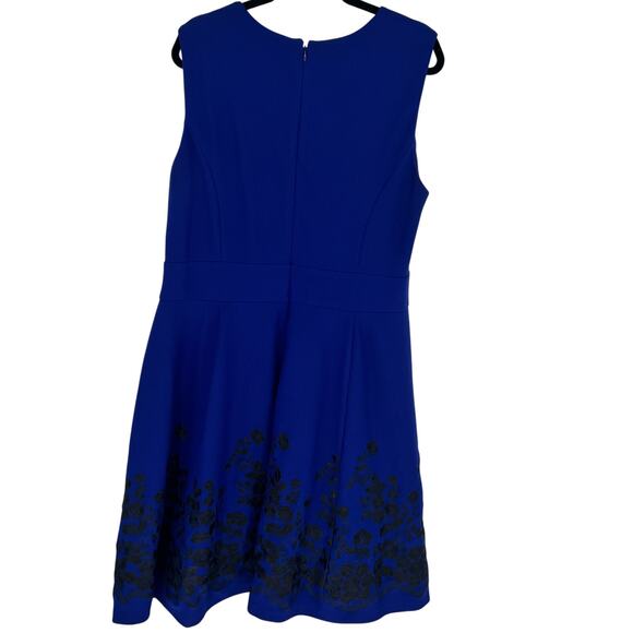 Calvin Klein Blue Dress with Black Floral Embroidery 18W - Picture 2 of 6
